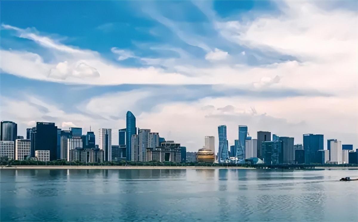 大力推進(jìn)智慧城市化建設(shè)，杭州朝“全國(guó)數(shù)字經(jīng)濟(jì)第一城”目標(biāo)奮進(jìn)